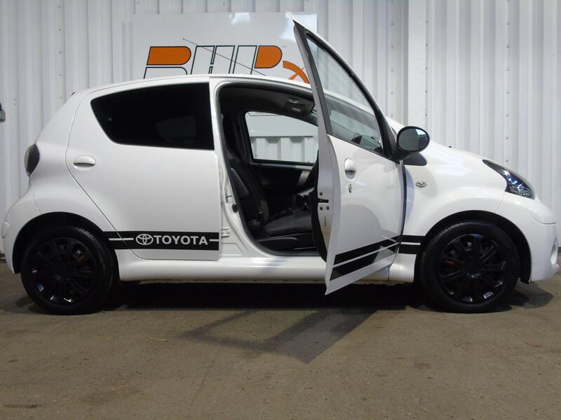 TOYOTA AYGO