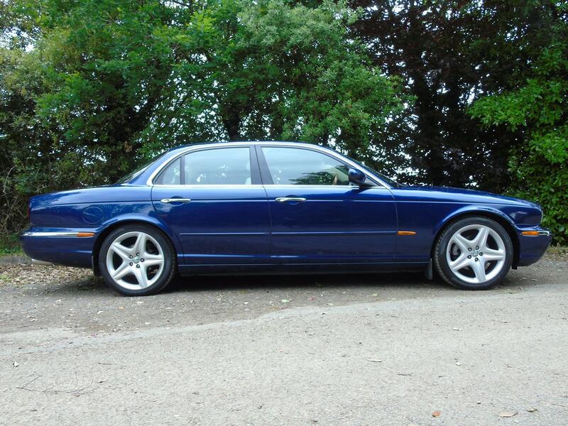 JAGUAR XJ