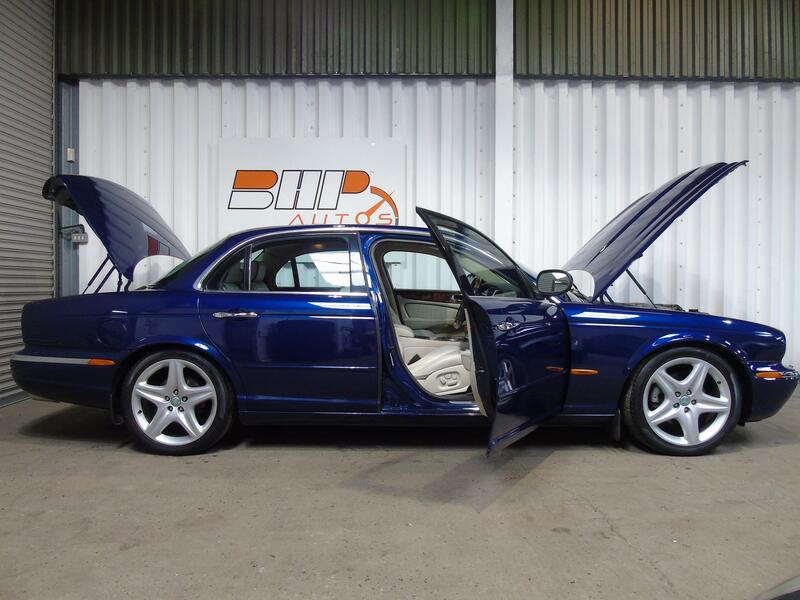 JAGUAR XJ