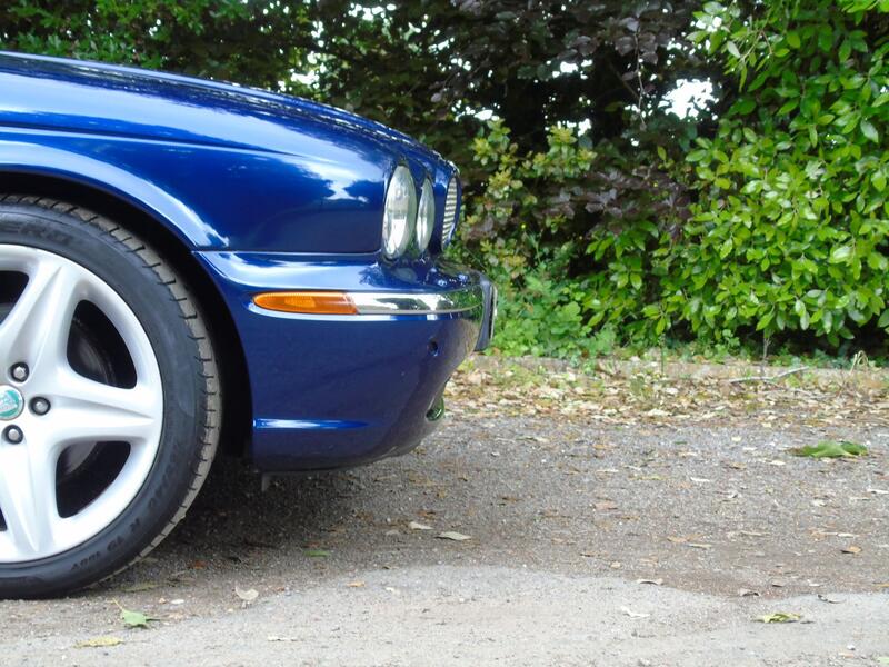 JAGUAR XJ