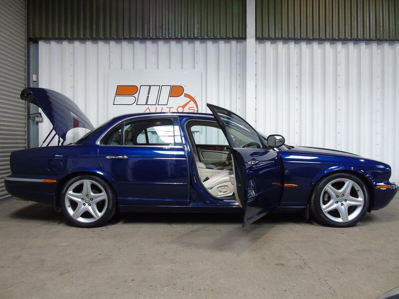 JAGUAR XJ
