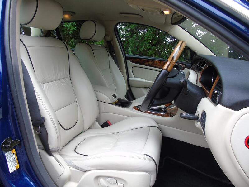 JAGUAR XJ