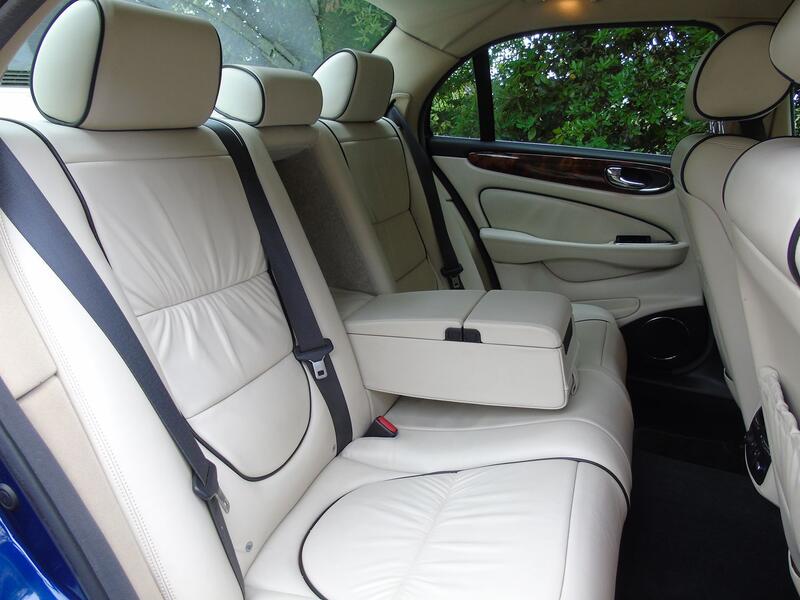 JAGUAR XJ