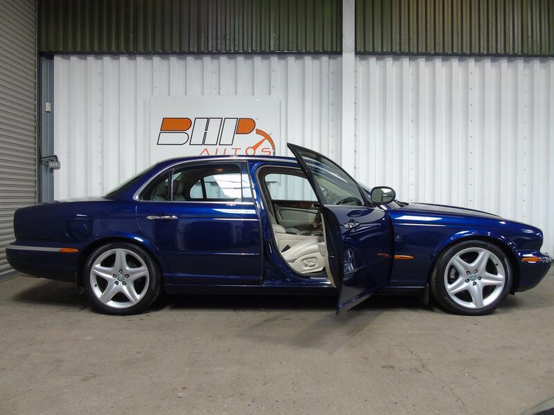 JAGUAR XJ
