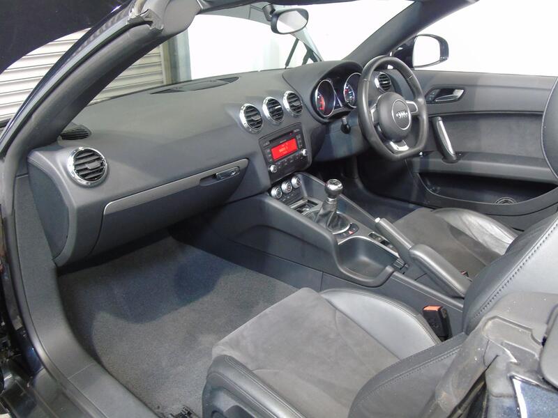 AUDI TT