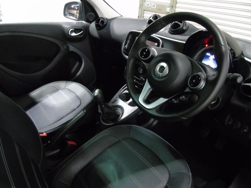 SMART FORFOUR