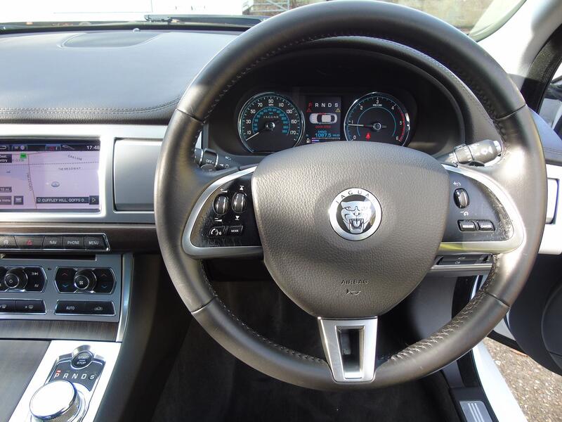 JAGUAR XF