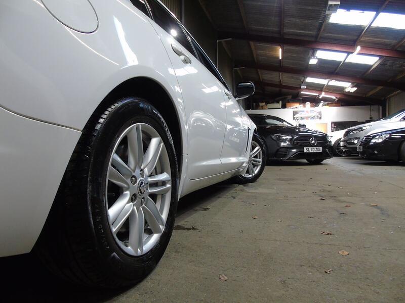 JAGUAR XF