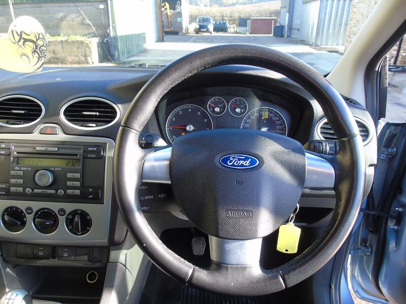 FORD FOCUS