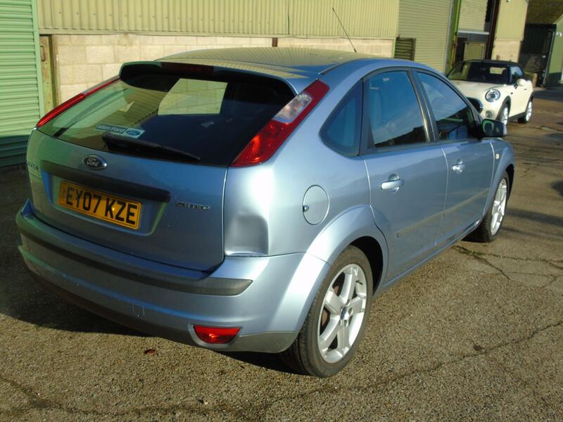 FORD FOCUS