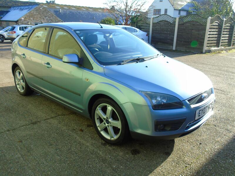FORD FOCUS