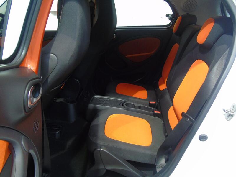 SMART FORFOUR