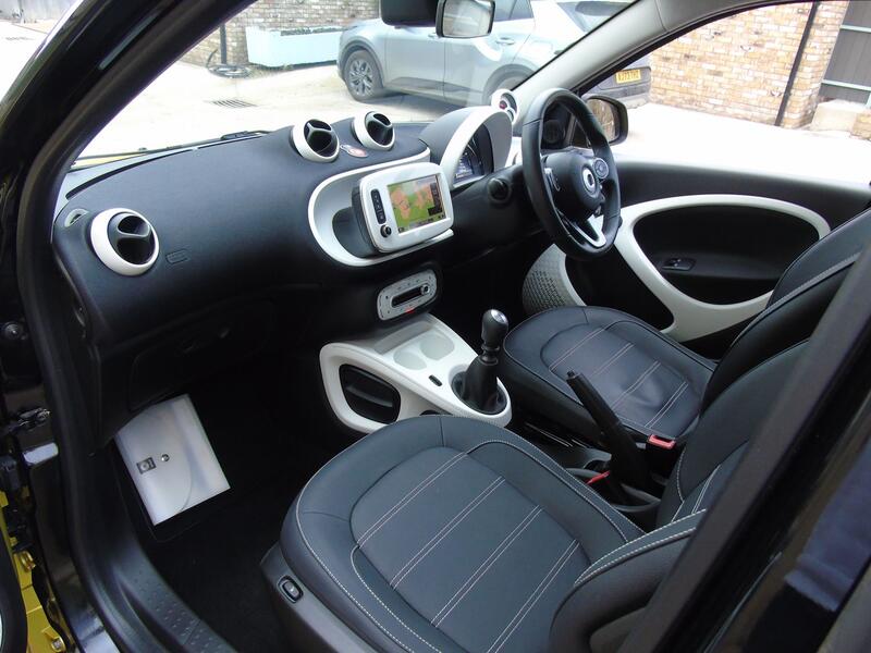 SMART FORFOUR