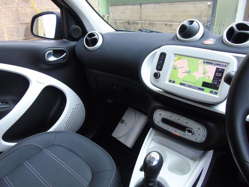 SMART FORFOUR
