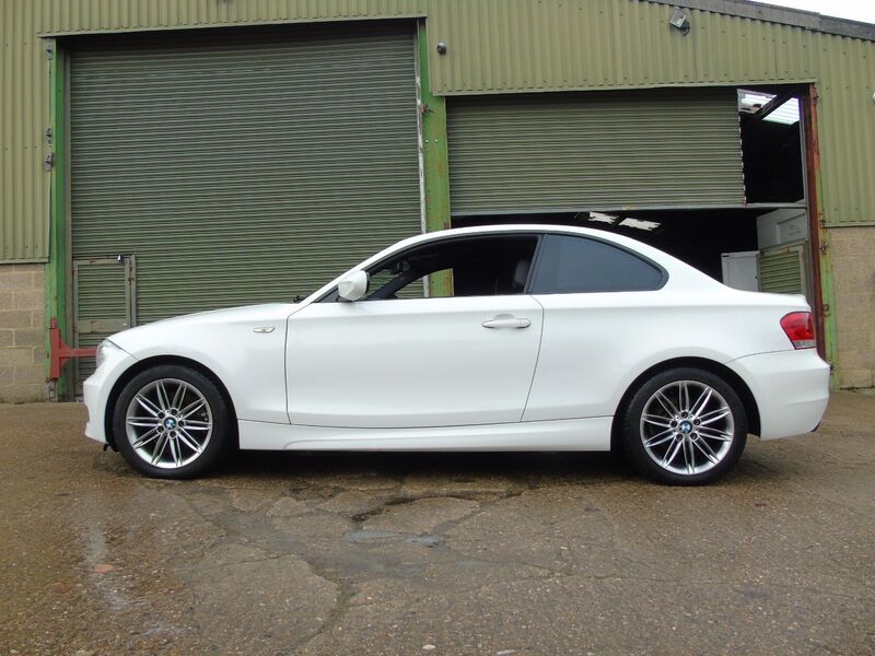 BMW 1 SERIES