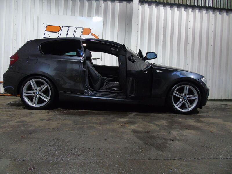 BMW 1 SERIES