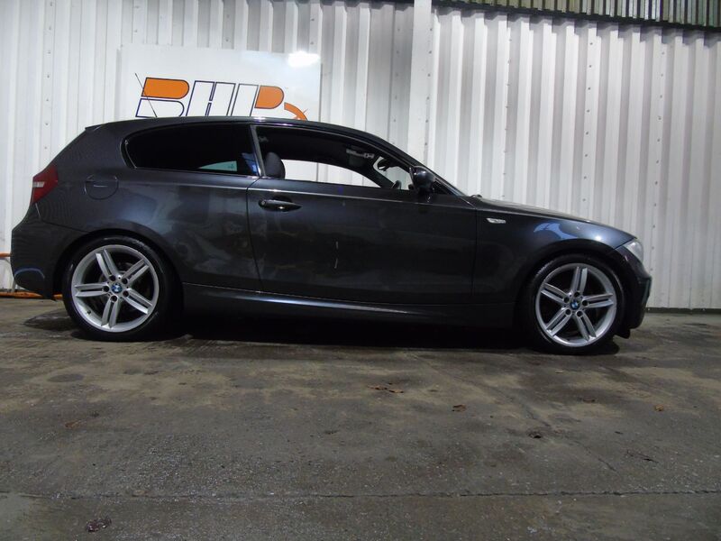 View BMW 1 SERIES 123d m sport 5dr