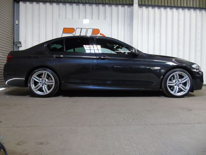 View BMW 5 SERIES 530D M SPORT