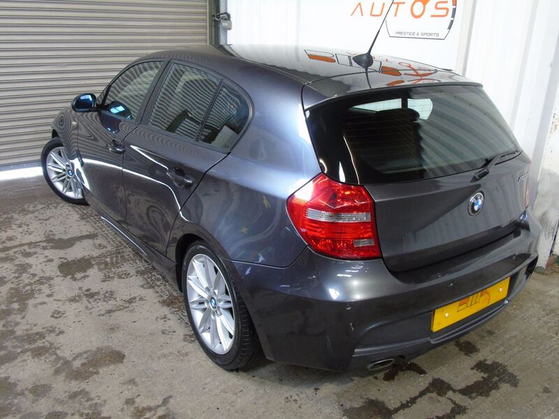 BMW 1 SERIES