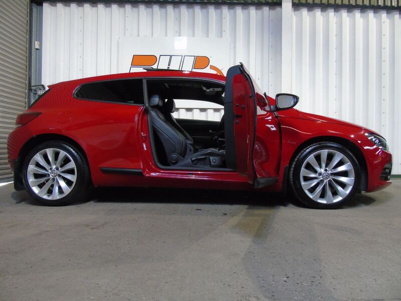 VOLKSWAGEN SCIROCCO