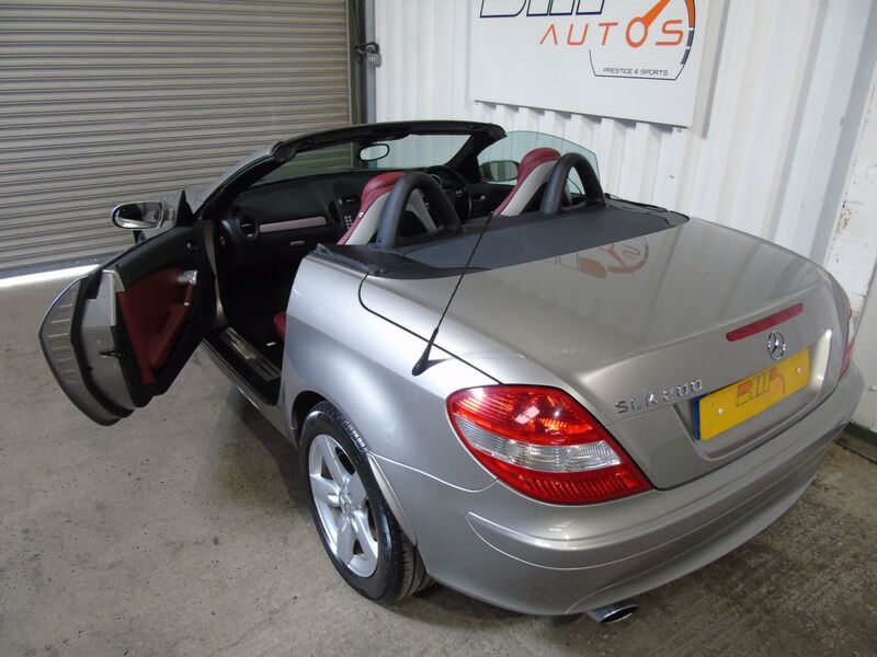 MERCEDES-BENZ SLK