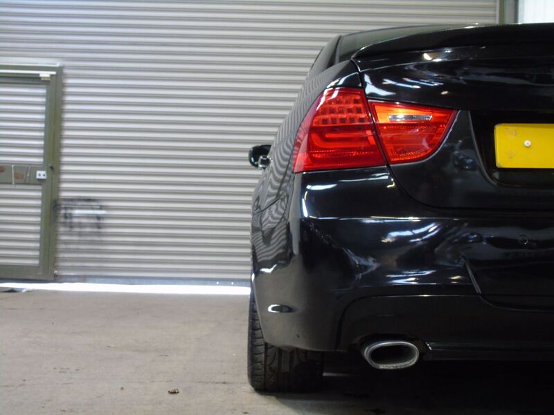 BMW 3 SERIES