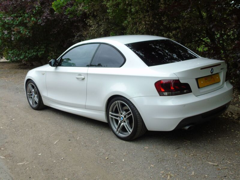 BMW 1 SERIES