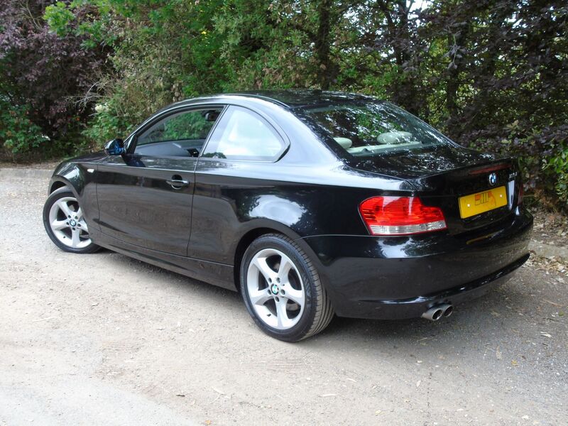 BMW 1 SERIES