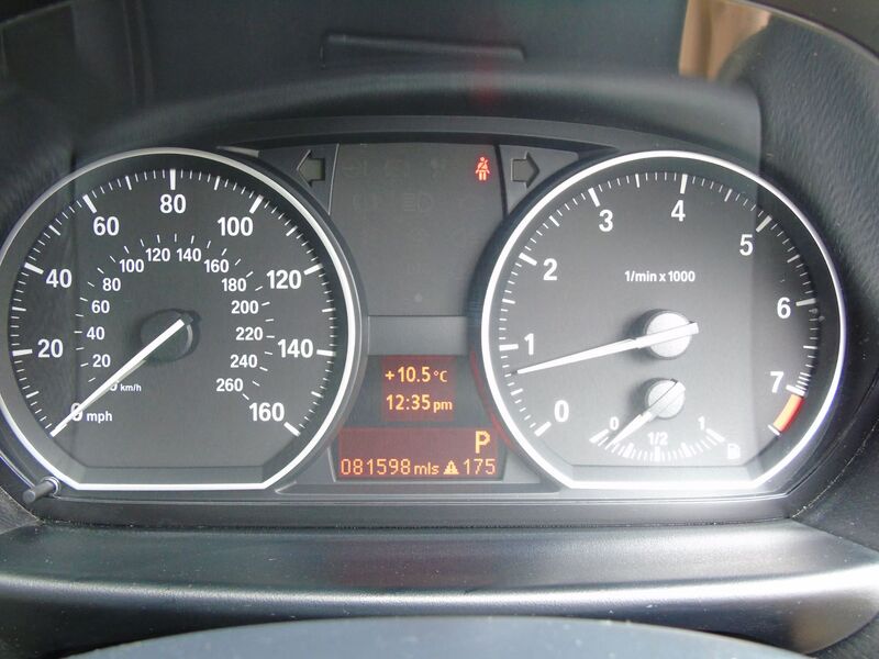 BMW 1 SERIES